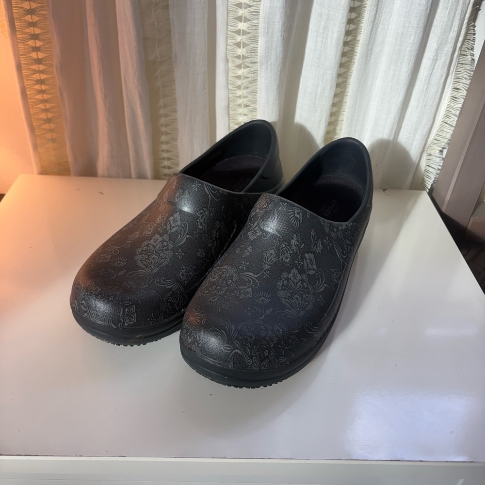 Black Floral Clogs